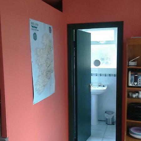 Cosy Lakeside Cottage John'S Hollow Headford 外观 照片